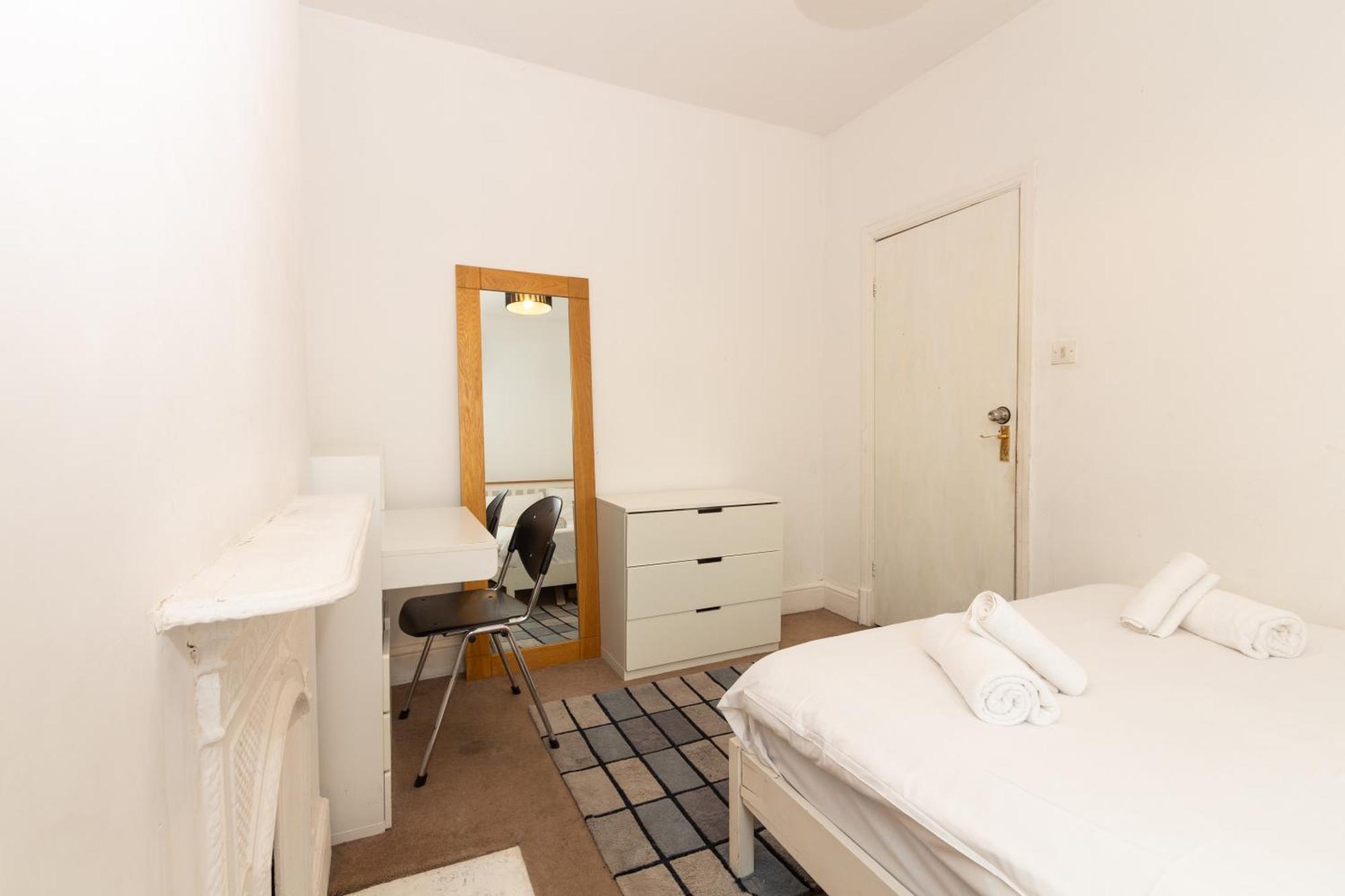 Lovely Private Rooms Near Mcr Centre Manchester Exterior photo